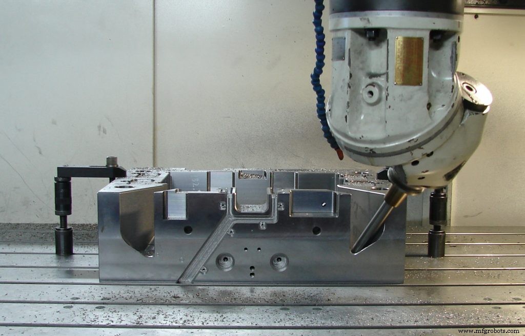 Boost Efficiency: Transition from EDM to CNC Milling for Mold Tooling