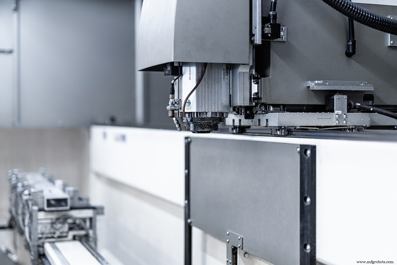 Advanced 2.5 & 3-Axis Milling Solutions for Complex Projects