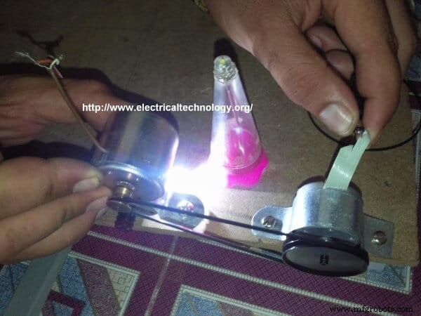 Simple Motor‑to‑Generator Conversion: Turning a Toy Motor into a LED Power Source