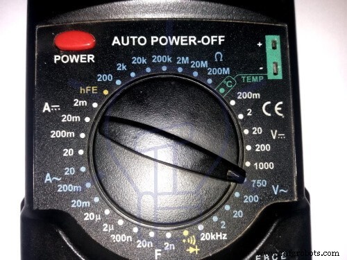 Accurate Voltage Measurement with Digital and Analog Multimeters – A Step-by-Step Guide