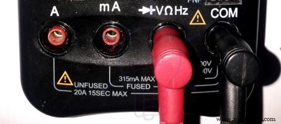 Accurate Voltage Measurement with Digital and Analog Multimeters – A Step-by-Step Guide