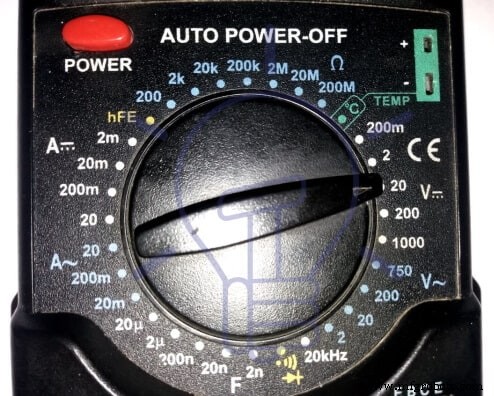 Accurate Voltage Measurement with Digital and Analog Multimeters – A Step-by-Step Guide