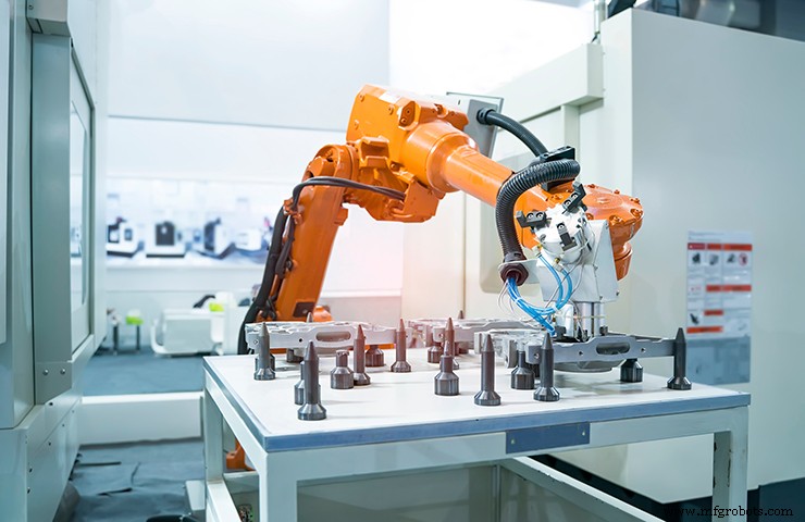 Industry 4.0: Harnessing AI & Smart Tech to Transform Manufacturing