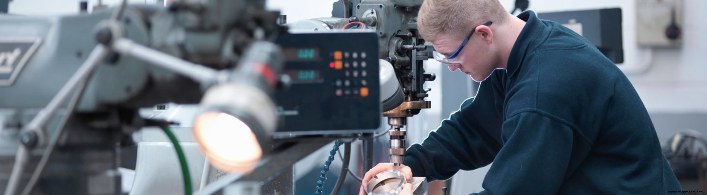 Top 10 Manufacturing Insights 2021: Electric Vehicles, Shop Floor Efficiency, and Metalworking Tips