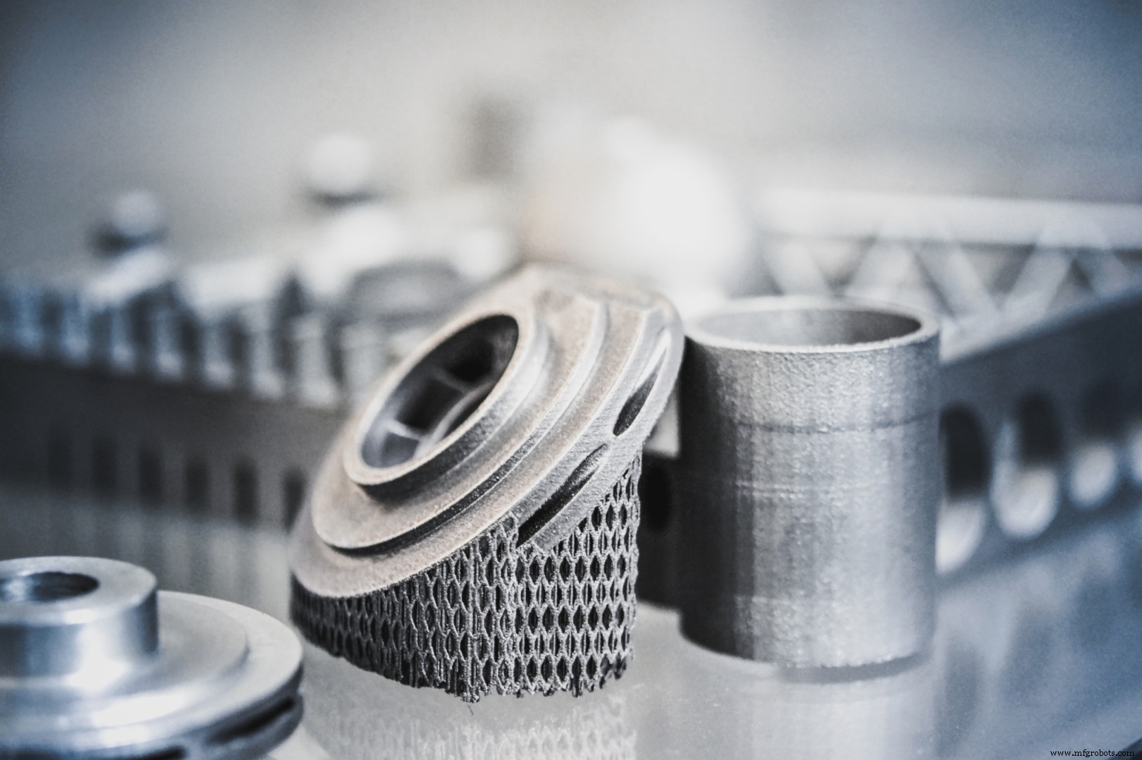 Additive Manufacturing: 5 Essential Insights into 3D Printing for Business Leaders