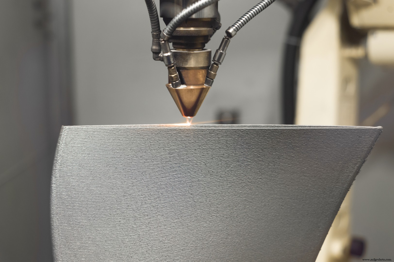 Additive Manufacturing: 5 Essential Insights into 3D Printing for Business Leaders