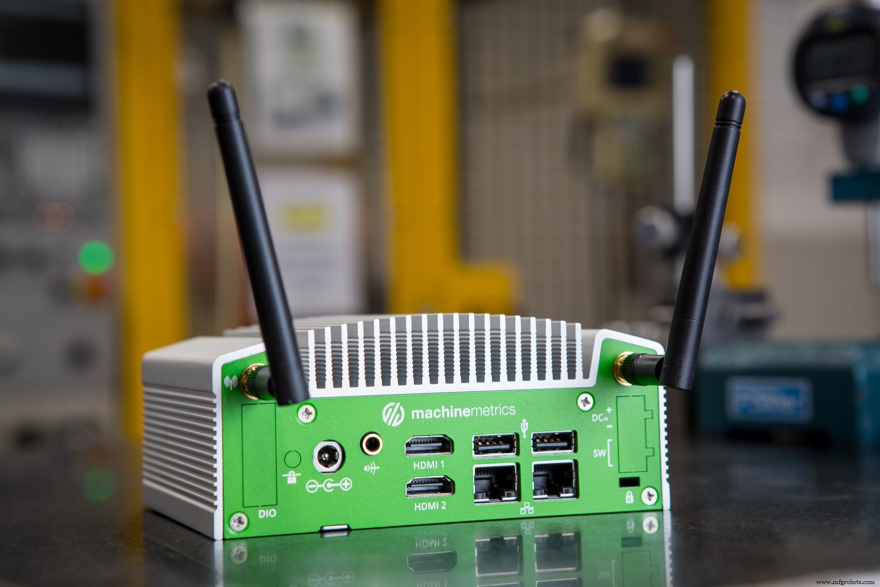 Unlocking Factory Efficiency: Predictive Maintenance with MachineMetrics in Industrial IoT