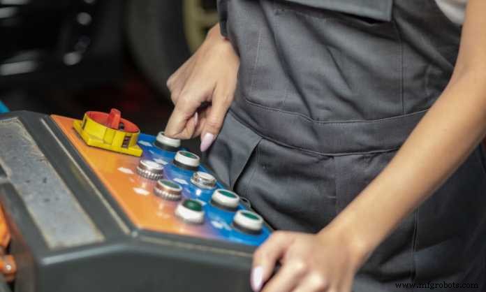 Partnering with Expert Hydraulic Services: Key Benefits for Your Business