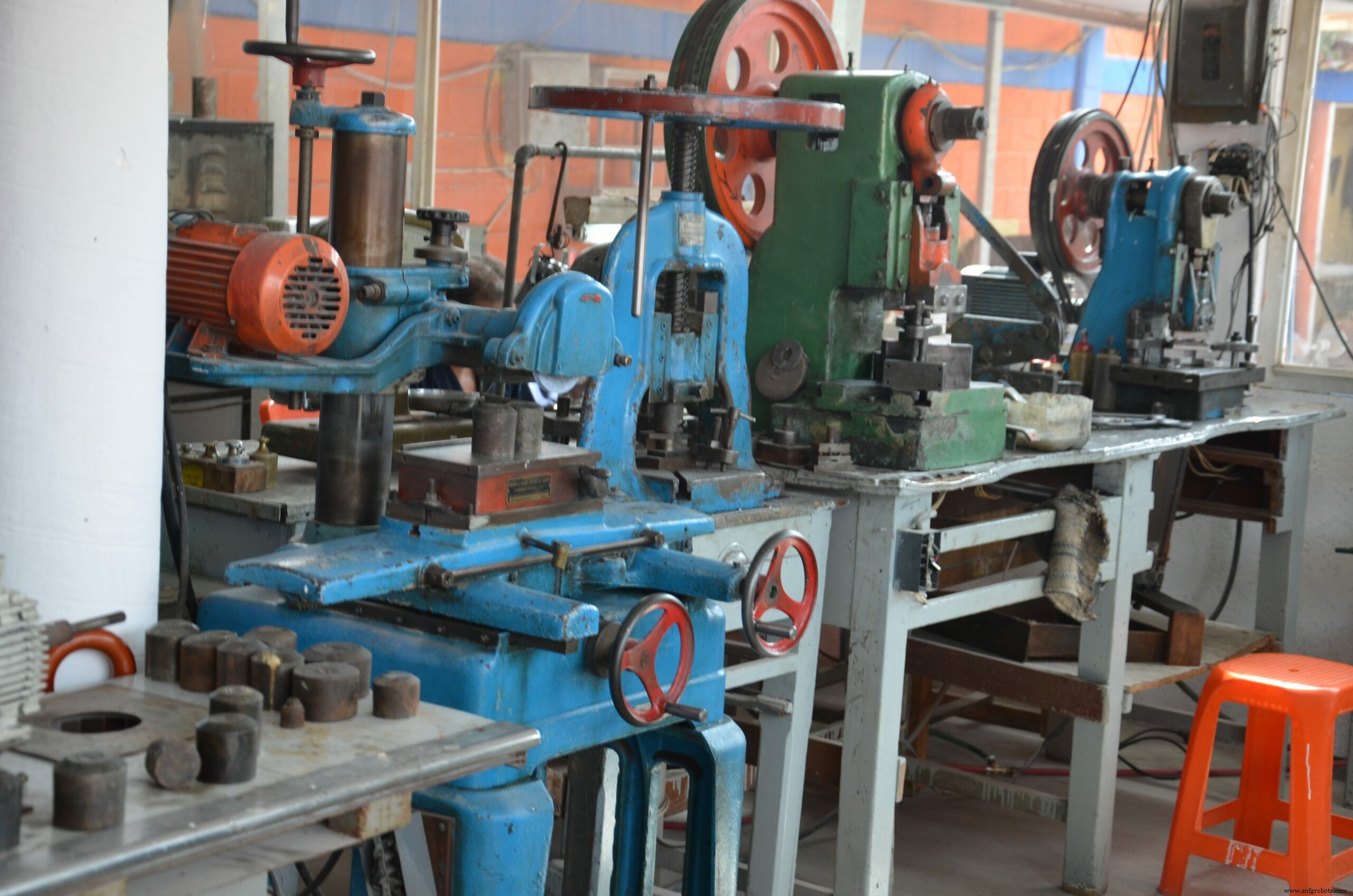 Top CMMS Features According to Facilities Managers: Key Insights from Hippo’s Survey