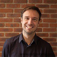 Warehouse Automation: 25 Experts Reveal Key Business Benefits