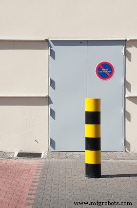 Why Accurate Warehouse Safety Signage Is Essential: 5 Key Benefits