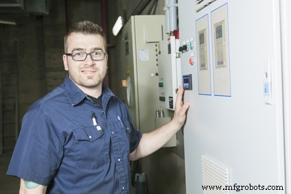 Your Comprehensive CMMS Buying Guide: Maximize Asset Performance