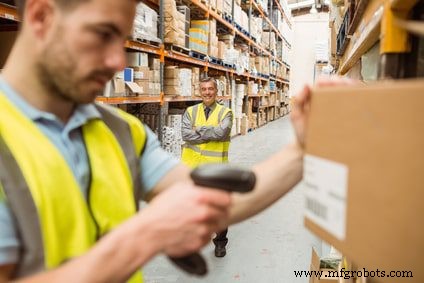 RFID in Inventory Management: Advantages, Challenges, and ROI Insights