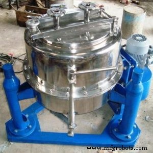 Centrifuge Repair: Detecting Early Signs of Failure