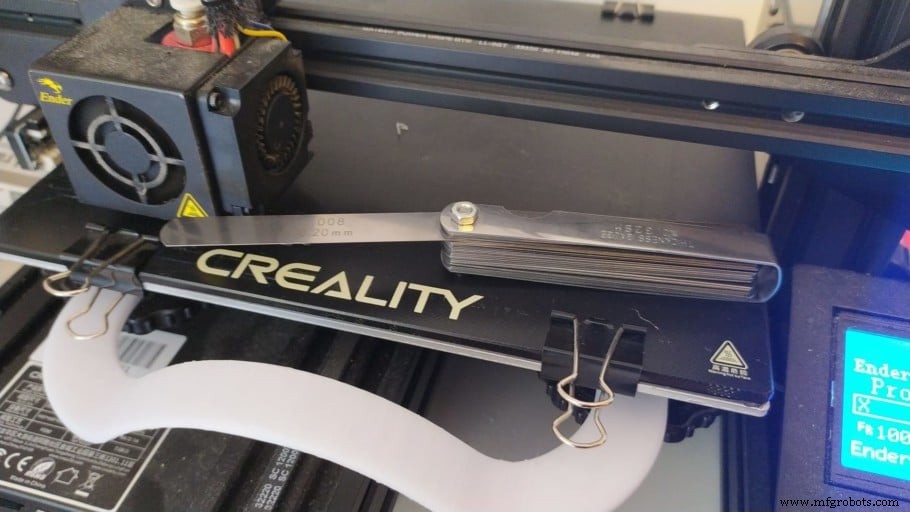 Master 3D Printer Bed Leveling: Feeler Gauge vs Paper – Which Wins?