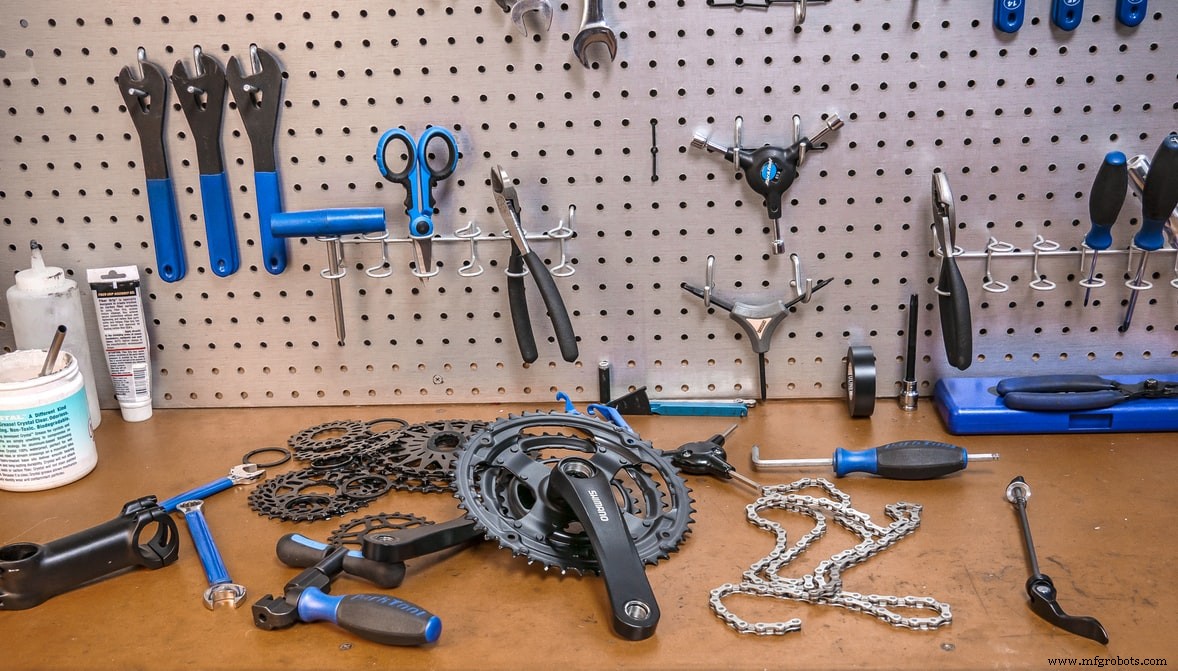 Essential 16 Tools Every Electrician Needs (2019‑2020)