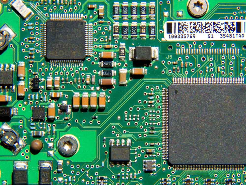 PCB Manufacturing Process: Ensuring Superior Quality & Reliability