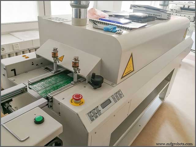 Mastering Surface Mount Soldering: Expert Guide & Service Selection