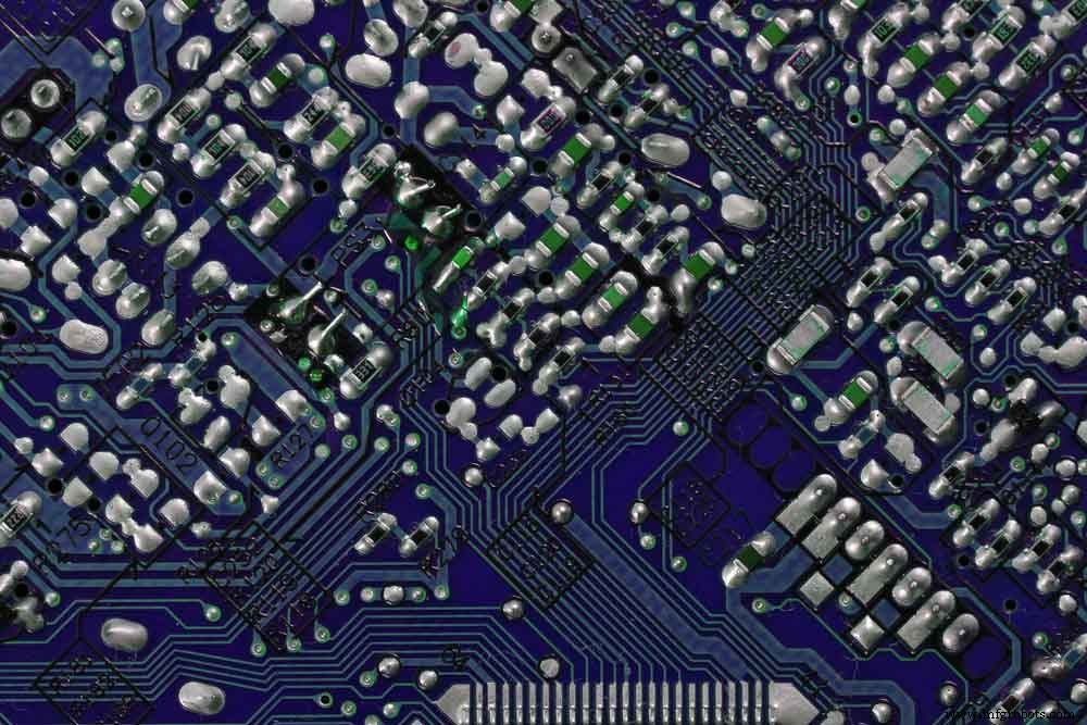 10 Proven Methods to Detect Soldering Defects on PCB Boards