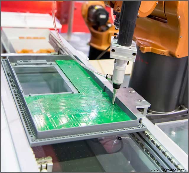 Choosing the Best Online PCB Manufacturer: A Guide to Top-Quality Service