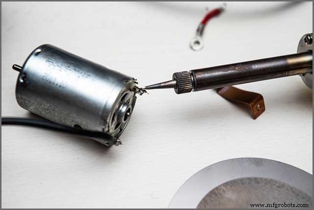 Choosing the Right Motor Driver & Controller for Your Robot Projects