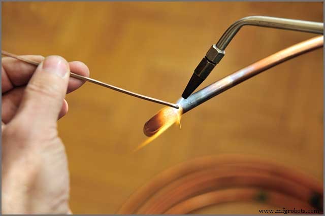 Expert Guide: 11 Proven Tips for Choosing Custom PCBs – 10 Years of Industry Insight