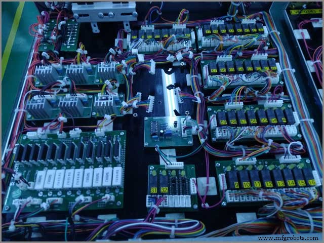 7 Common Low-Cost PCB Manufacturing Defects & How to Fix Them