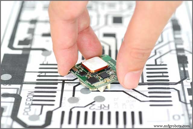 12 Comprehensive Tips to Evaluate and Choose the Right PCB Supplier