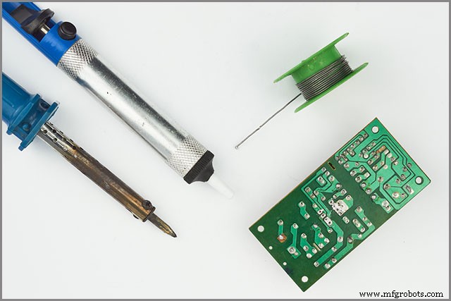 Lead-Free vs. Lead Solder: Expert Comparison & Practical Guide