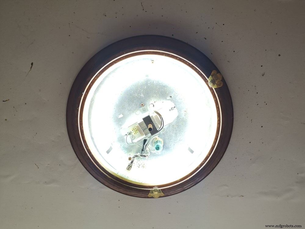 Complete Guide to HID Lighting Ballasts: Types, Functions & Maintenance