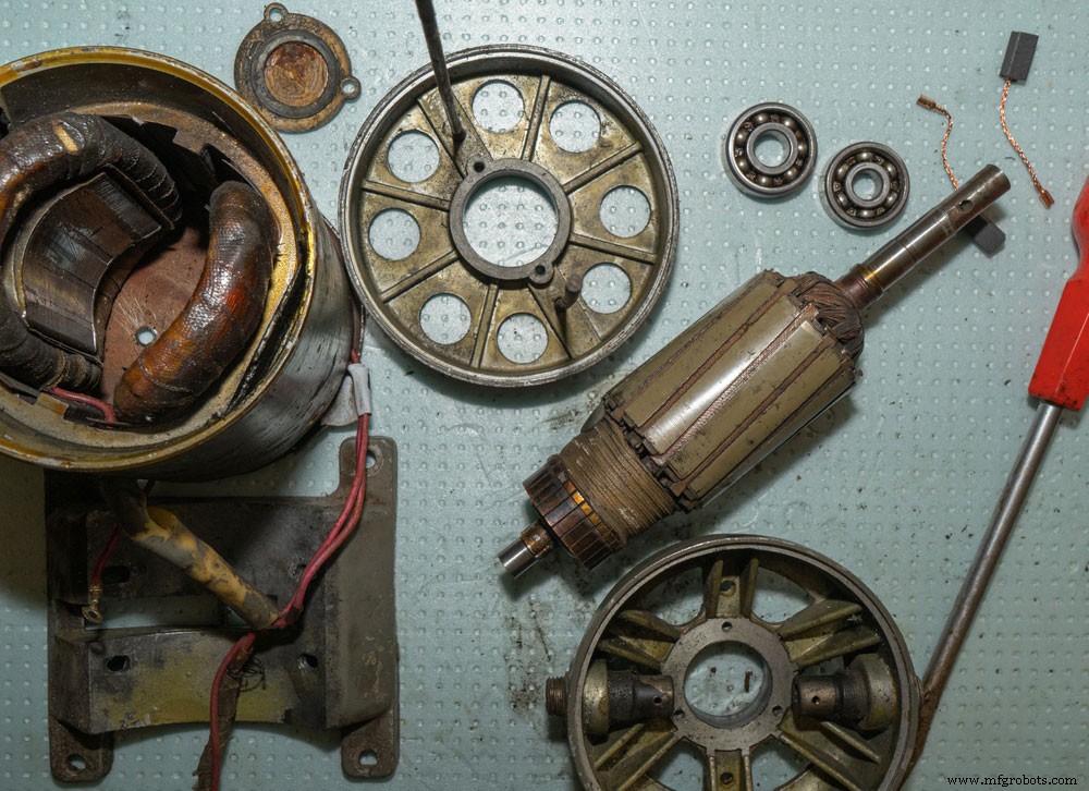 The Definitive Guide to Self‑Powered Generators for the Electronics Industry