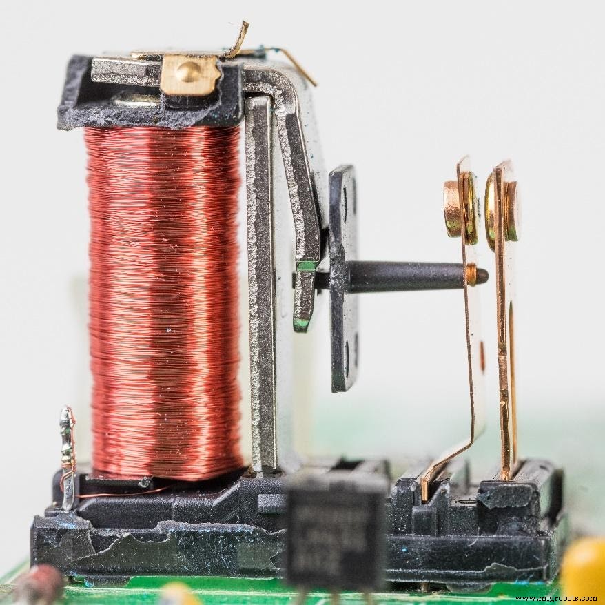 Transistor Latch Explained: A Complete Guide to Building and Using Latch Circuits