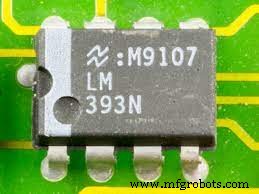 LM393 Comparator Overview: Pinout, Features, Applications & Operation