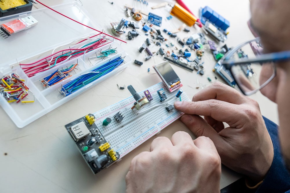 UC3844 Integrated Circuit: Expert Guide & Full Pinout Overview