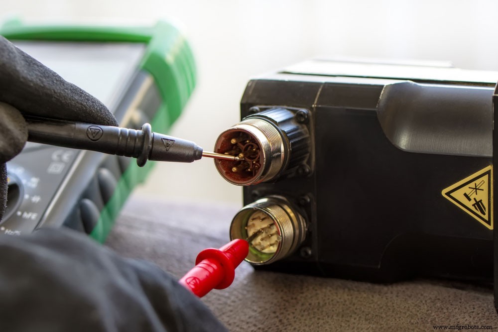 MG996R Servo Motor: Working Principles and Practical Applications