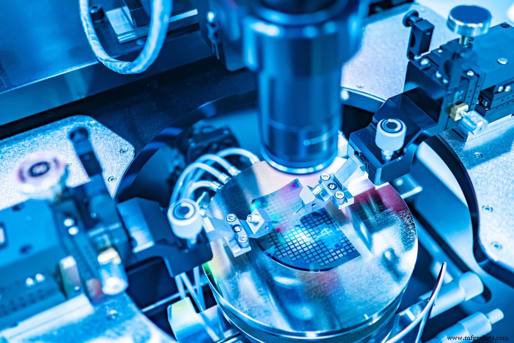 Master PCB Laminates: The Definitive Guide for Engineers