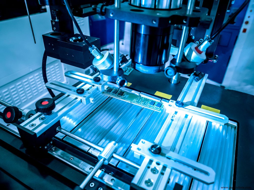 Master PCB Laminates: The Definitive Guide for Engineers