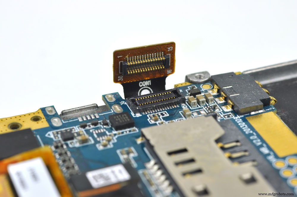 Flexible vs. Rigid PCBs: Key Differences and When to Choose Each