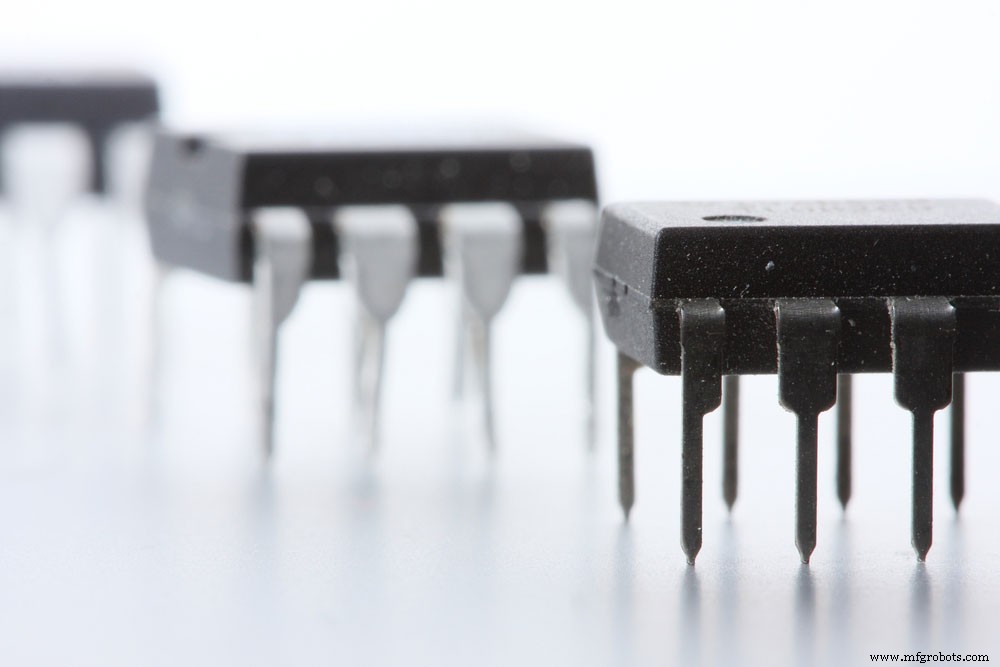 LM358 Op-Amp User Guide: Features, Pinouts & Applications