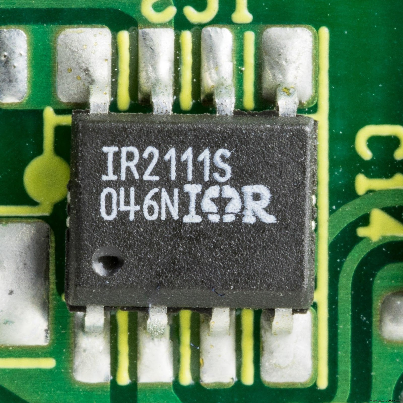 IR2104 MOSFET Driver Explained: Features, Operation, and DIY Applications