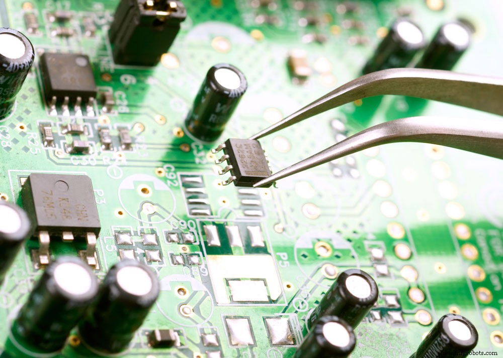 8-Layer PCB Manufacturing: A Comprehensive Guide