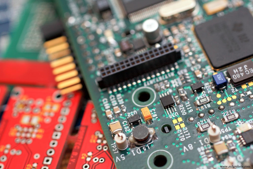 Mastering High-Speed PCBs: A Complete Design Guide