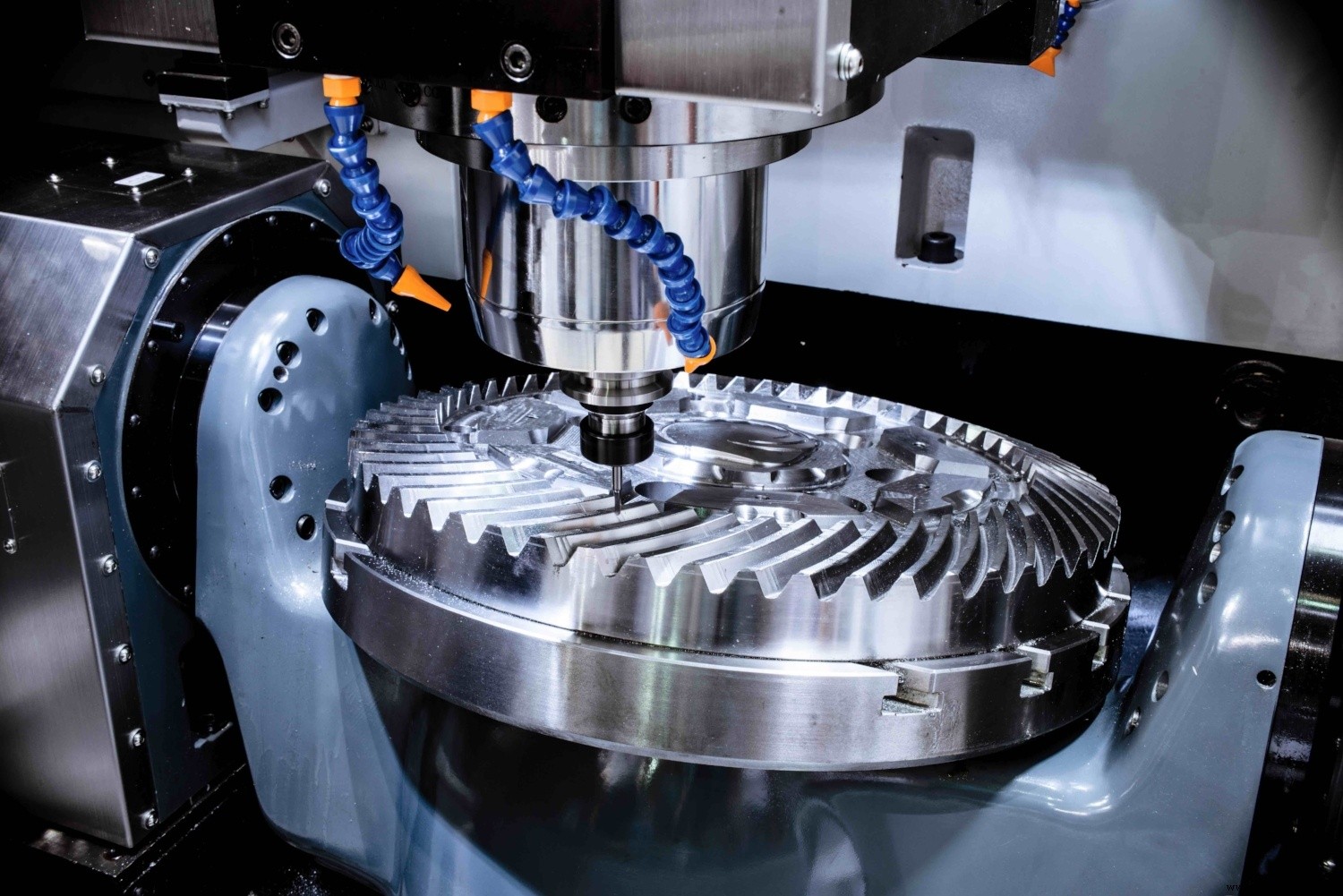 CNC Milling vs. CNC Turning: Key Differences and Choosing the Right Process