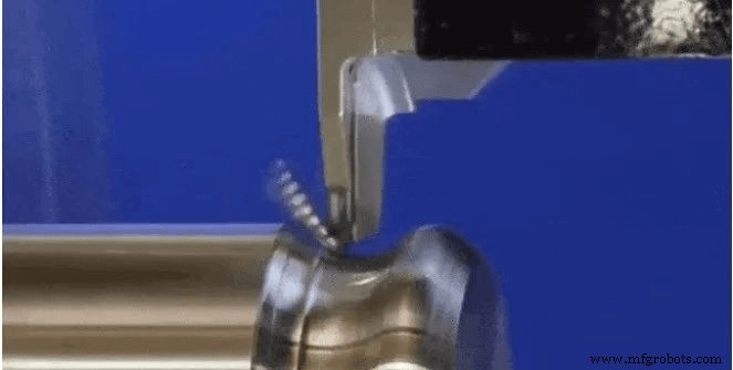 3‑Axis vs 4‑Axis vs 5‑Axis CNC Machining: Key Differences Explained