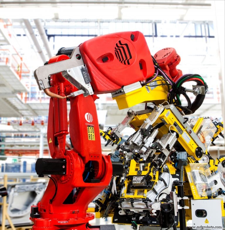 Maserati Integrates Smart Wearable Tech to Transform Today’s and Tomorrow’s Auto Production