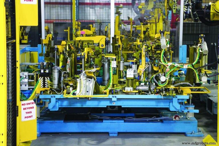 Automated Coupling Cuts 65 Hours of Downtime in Robotic Welding Lines