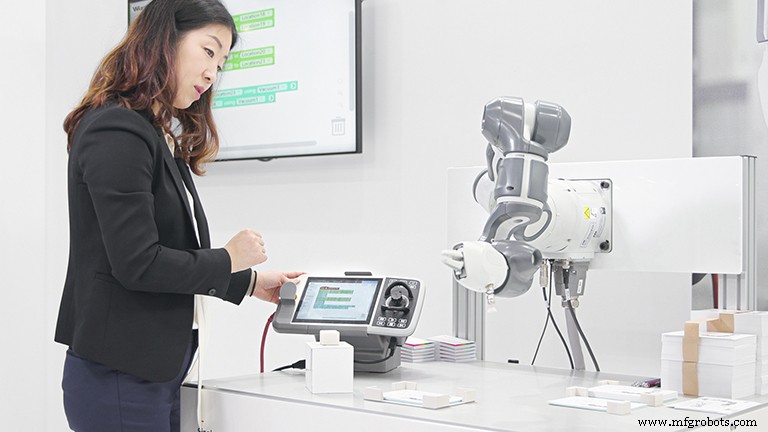 ABB Unveils User-Friendly Programming Wizard for YuMi Cobots