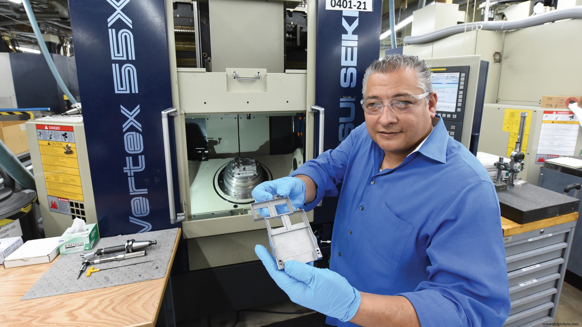 Unlocking Efficiency: The Strategic Advantages of Vertical Machining Centers