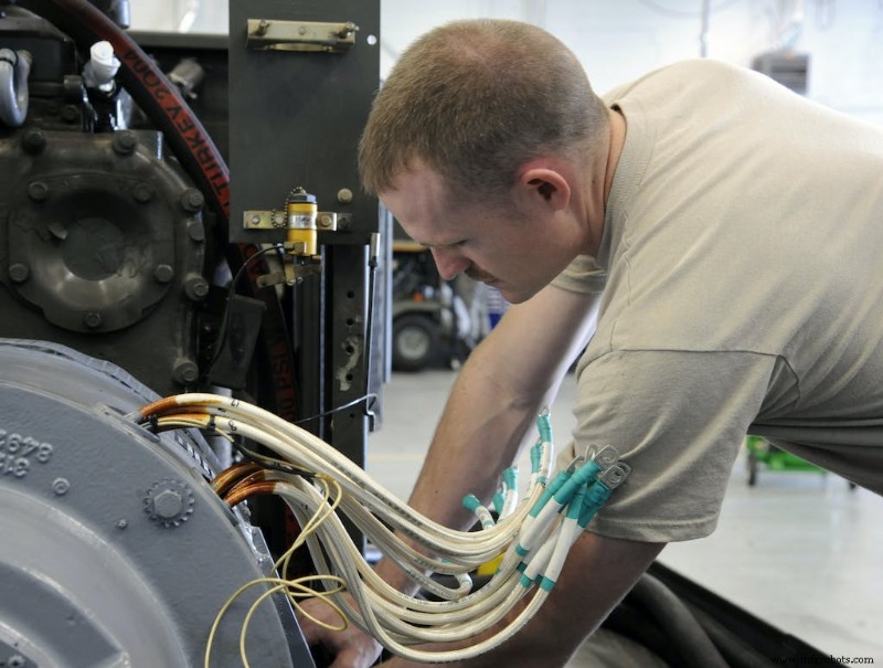 Choosing the Right Approach: Repair, Replace, or Rebuild Your Hydraulic Equipment