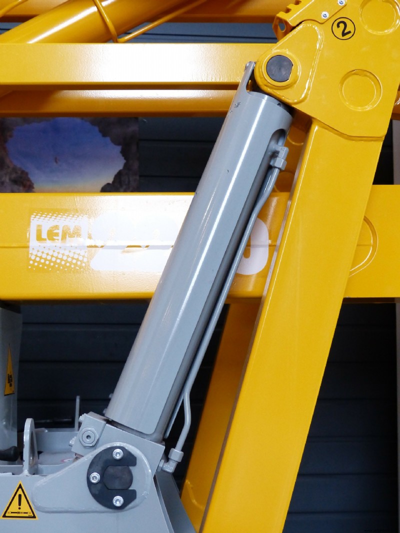Understanding and Preventing Hydraulic Cylinder Cavitation: Protect Your System